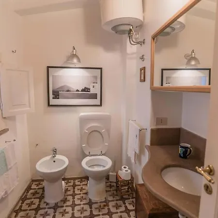 Prestigioso, Sotto Al Castello Di * Lipari