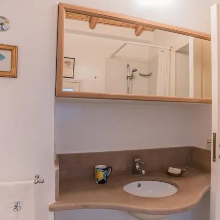 Prestigioso, Sotto Al Castello Di * Lipari