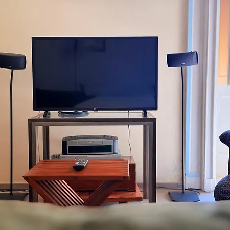 Prestigioso, Sotto Al Castello Di *