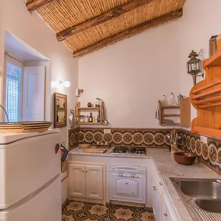 Apartmán Prestigioso, Sotto Al Castello Di *