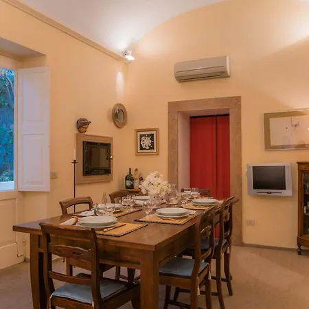 Apartmán Prestigioso, Sotto Al Castello Di *