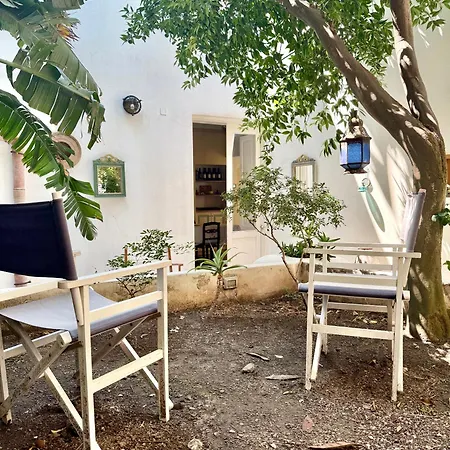 Prestigioso, Sotto Al Castello Di Apartman Lipari