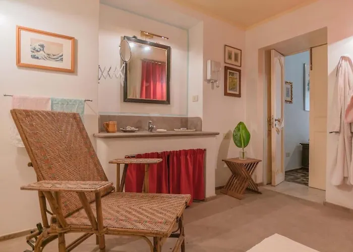 Prestigioso, Sotto Al Castello Di Appartement