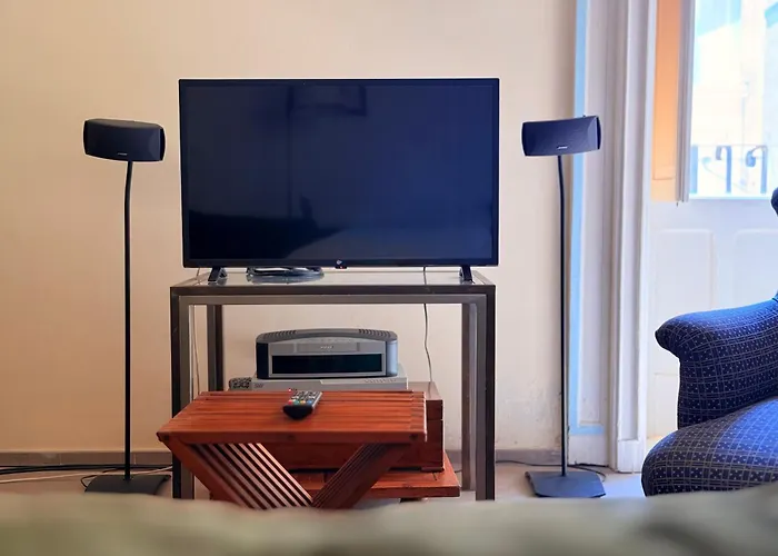 Prestigioso, Sotto Al Castello Di *